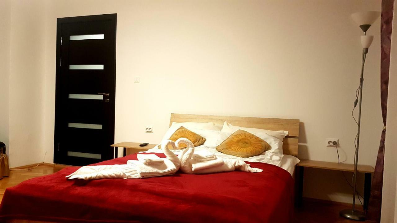 Pangsapuri 35 m² dengan 1 bilik tidur dan 1 bilik mandi peribadi di Calea Sagului Timisoara Luaran gambar