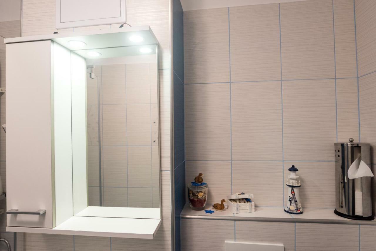 Pangsapuri 35 m² dengan 1 bilik tidur dan 1 bilik mandi peribadi di Calea Sagului Timisoara Luaran gambar