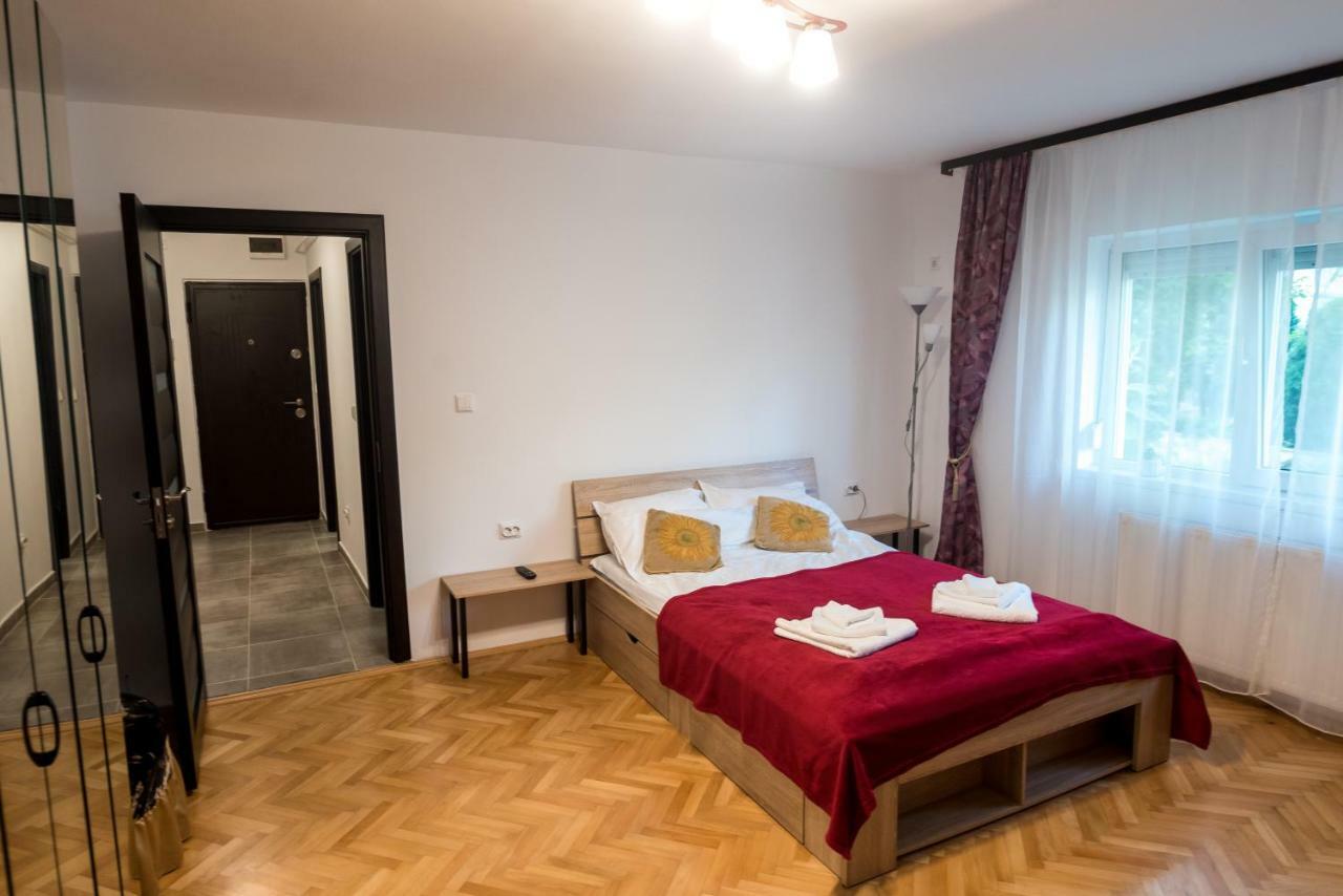 Pangsapuri 35 m² dengan 1 bilik tidur dan 1 bilik mandi peribadi di Calea Sagului Timisoara Luaran gambar
